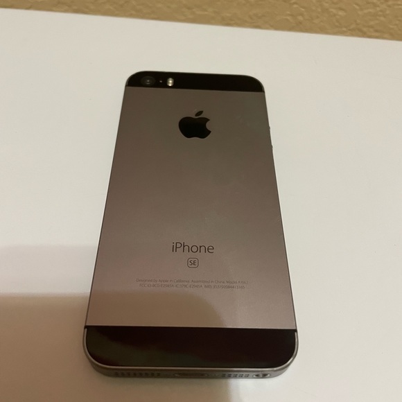 iPhone SE